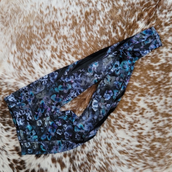 Ivivva tights - Picture 1 of 2